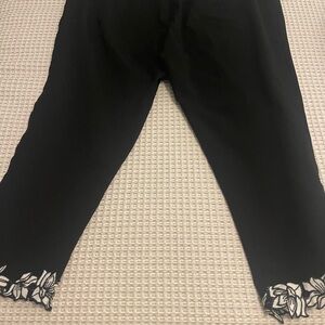 Karen Kane Black Pull-On Pants. white embroidered flowers on hem. EUC Size 3X